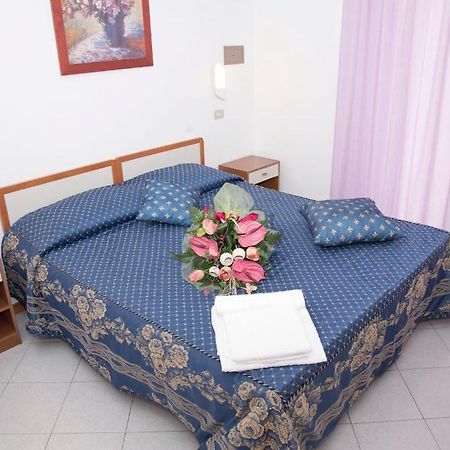 Hotel St. Raphael Rivazzurra Di Rimini Phòng bức ảnh